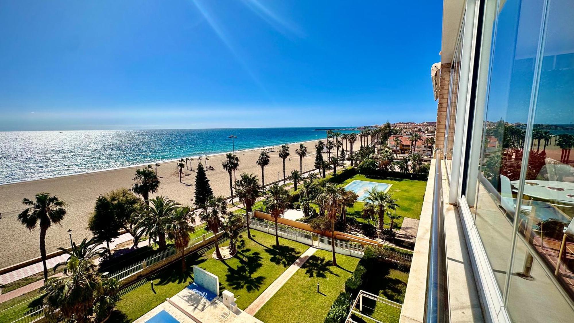 Vista Del Mar Residencial Apartment Roquetas de Mar Bagian luar foto